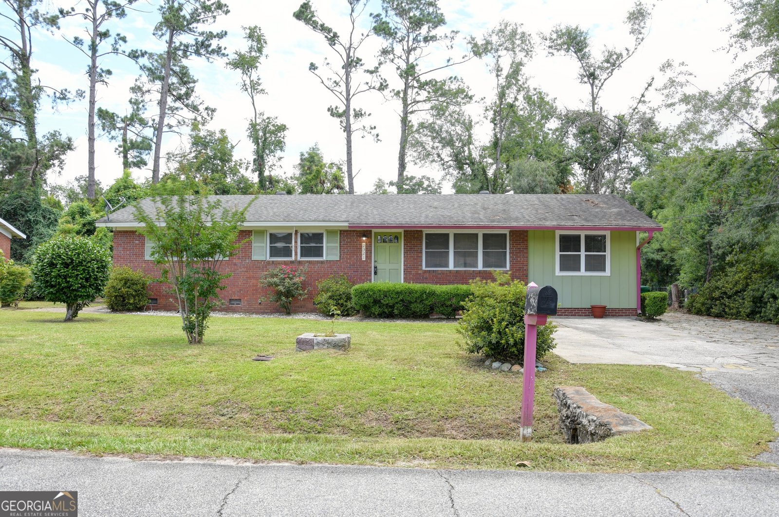 2321 Frederick Pl Valdosta - 1