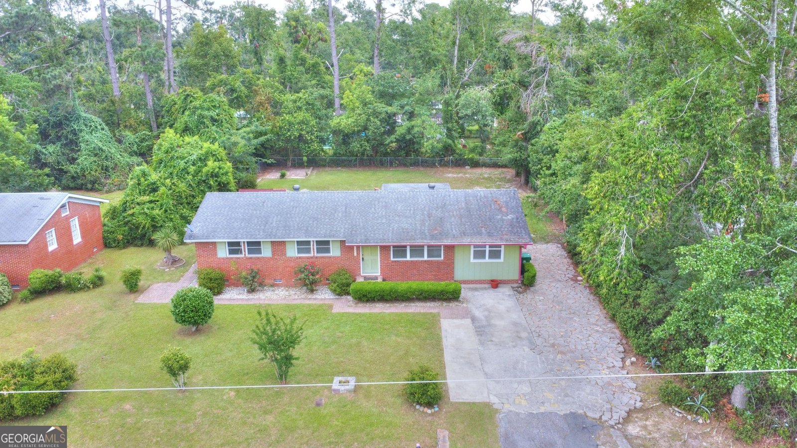 2321 Frederick Pl Valdosta - 39