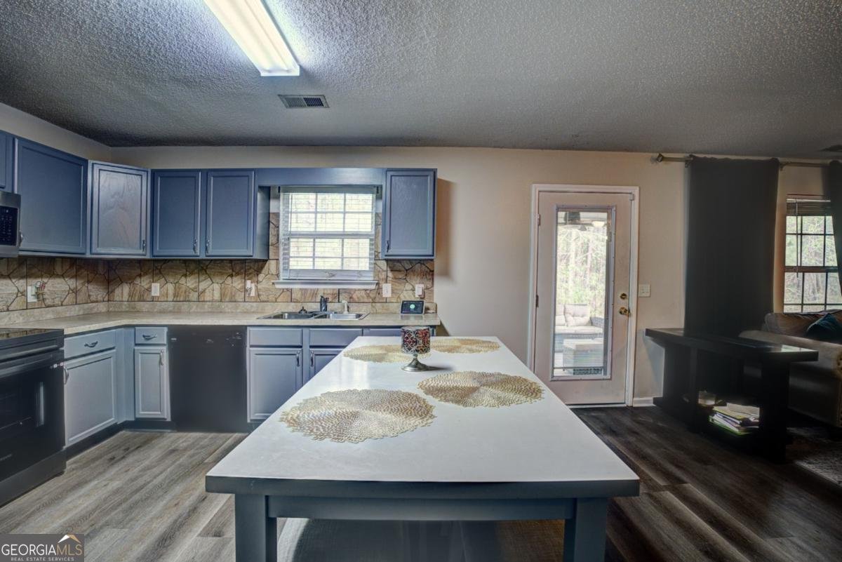 33 Gimbal Circle Port Wentworth - 13
