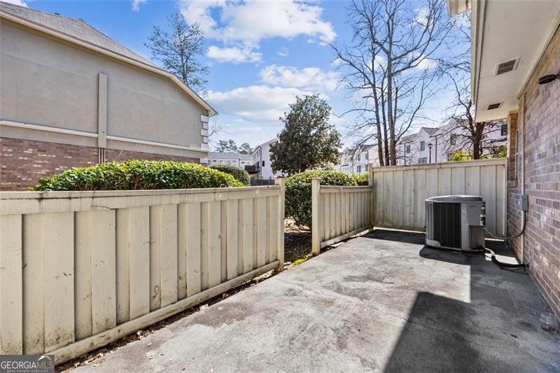 6900 ROSWELL Atlanta - 19