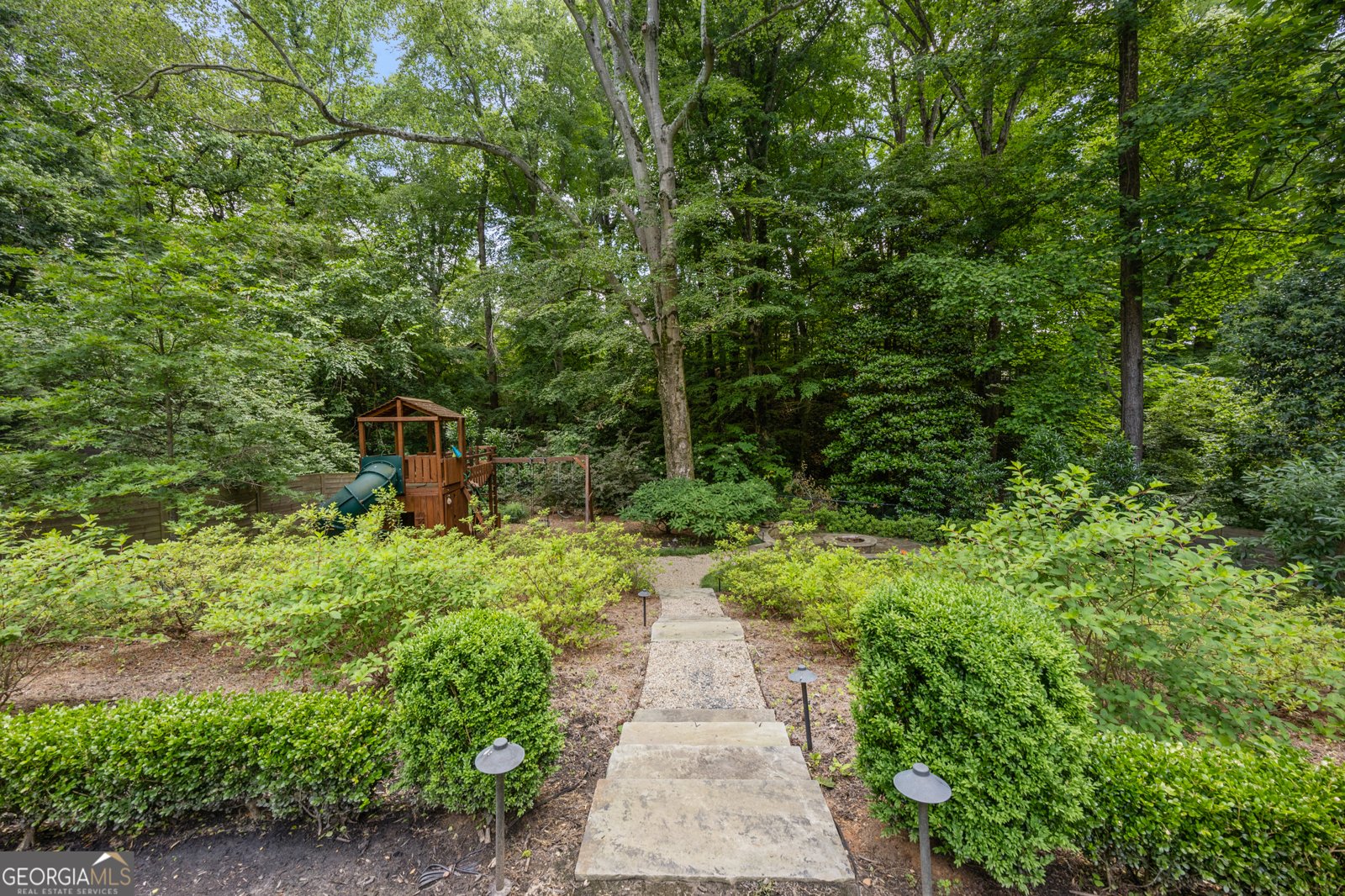 803 Courtenay Drive Atlanta - 72