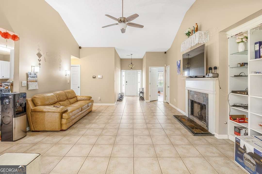 815 Mount Royal Cove Lawrenceville - 6