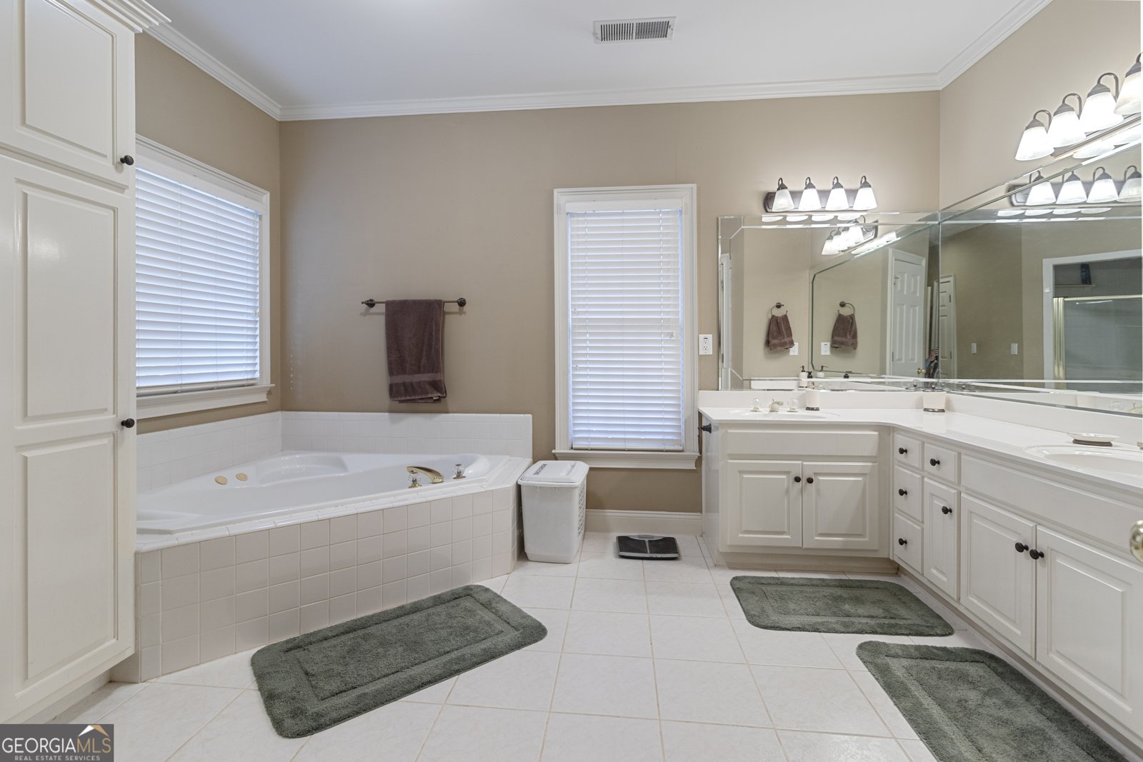 8040 Classic Drive Jonesboro - 27