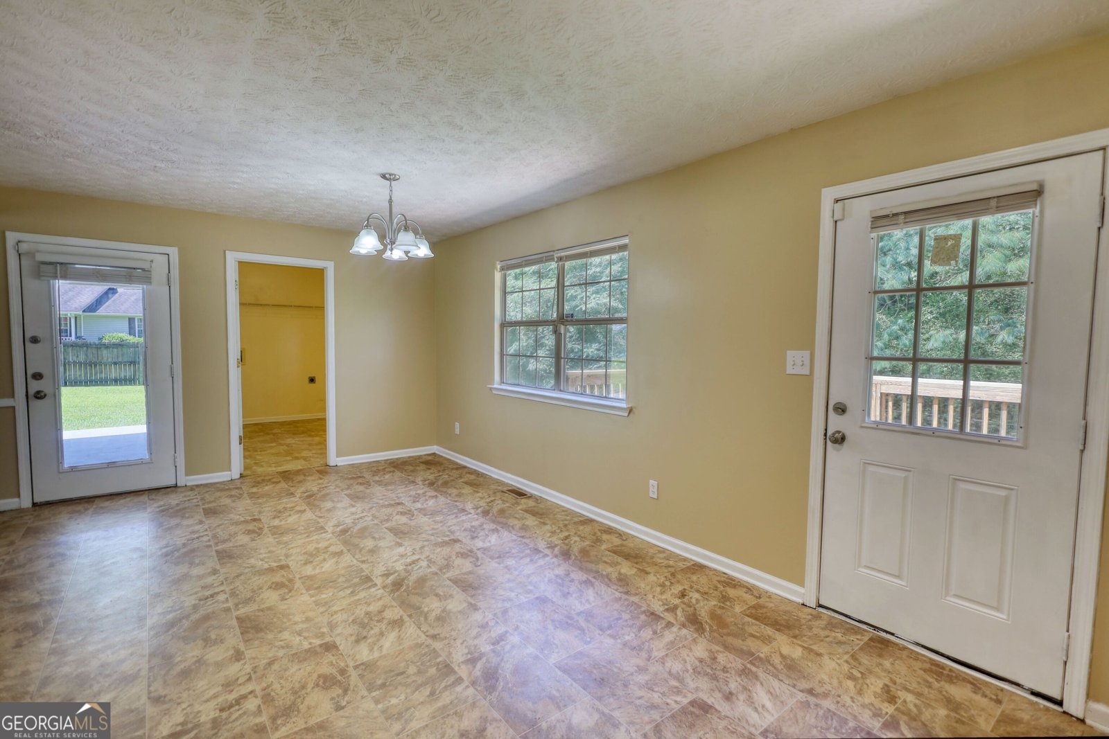 5759 Highway 155 Stockbridge - 23