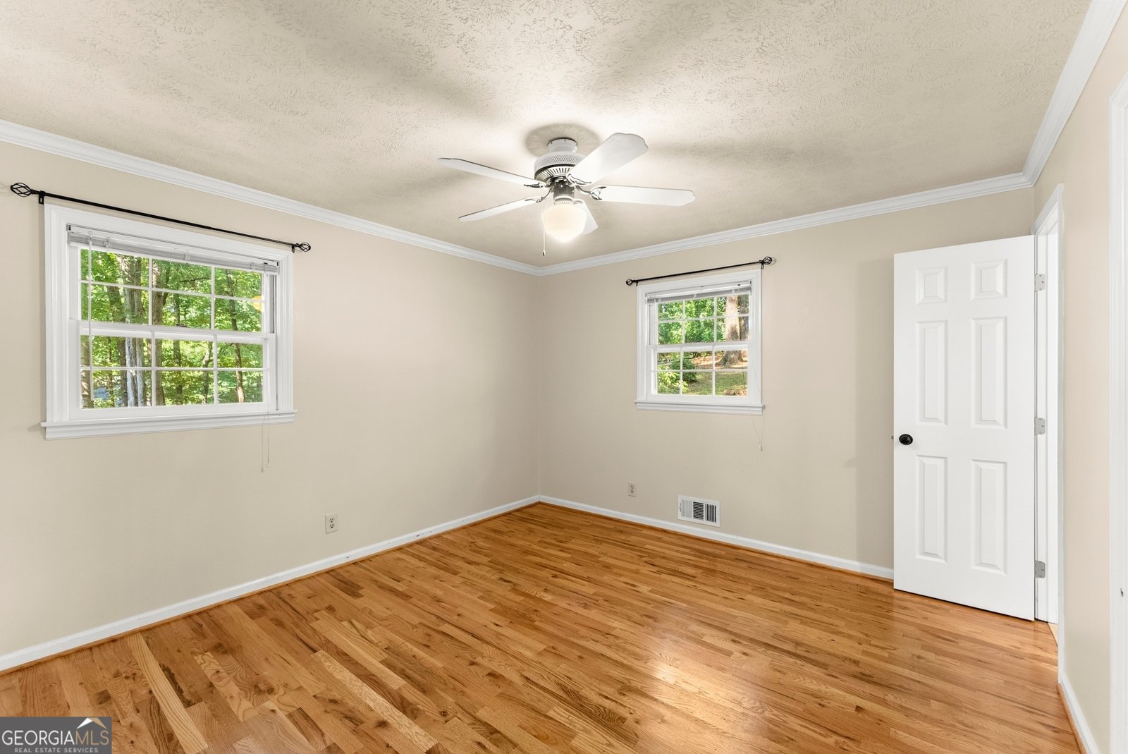 8915 Bridgeview Circle Gainesville - 22