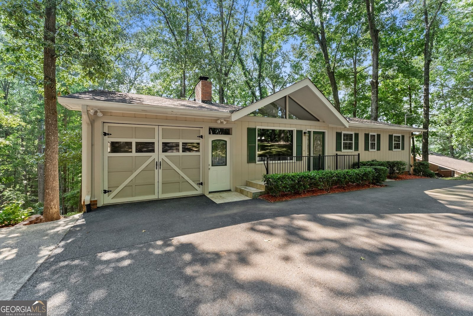 8915 Bridgeview Circle Gainesville - 4