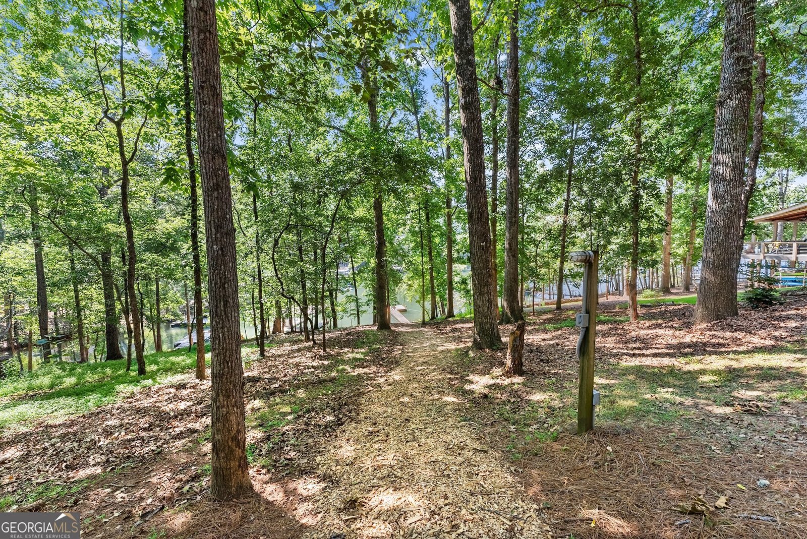 8915 Bridgeview Circle Gainesville - 45