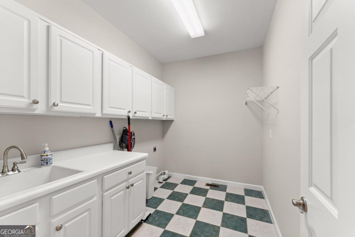 5755 Hopewell Road Cumming - 44