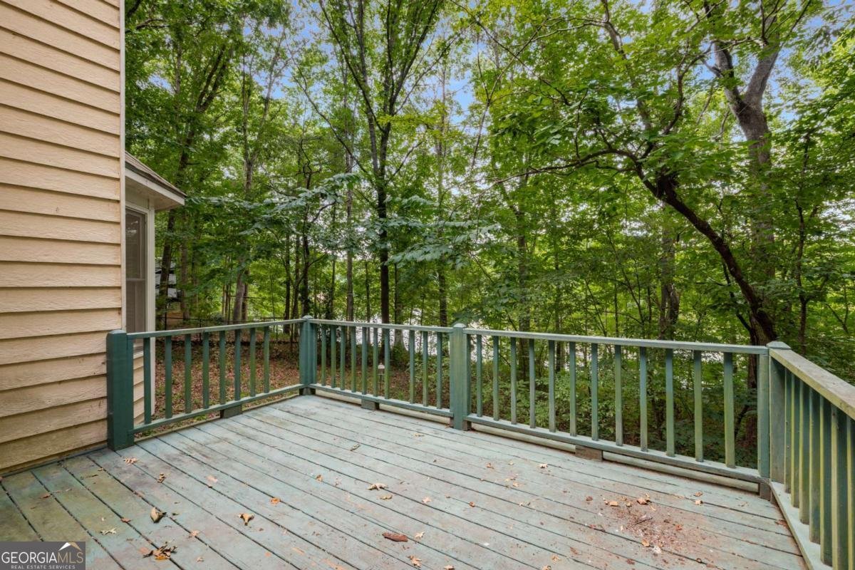 511 Lakeside Drive Hiram - 24