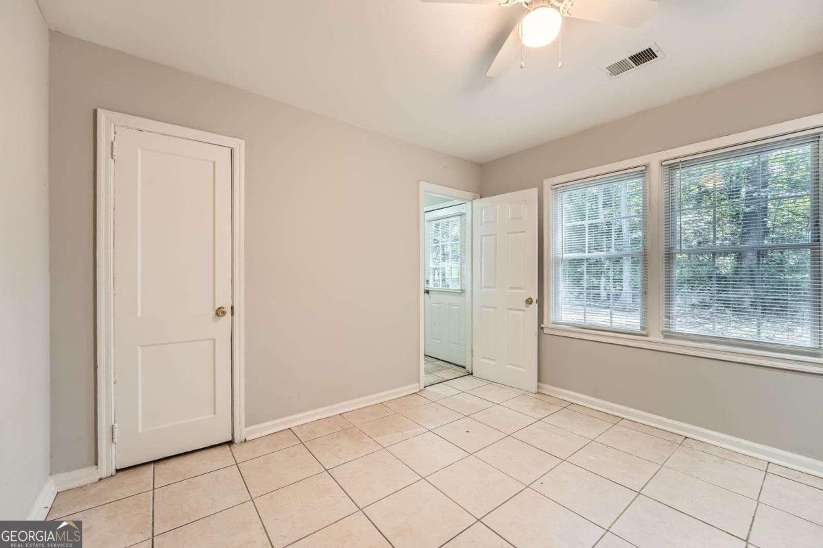 2275 Old Spring Road Smyrna - 10