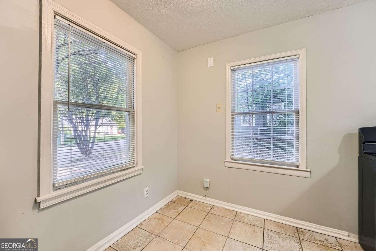 2275 Old Spring Road Smyrna - 14