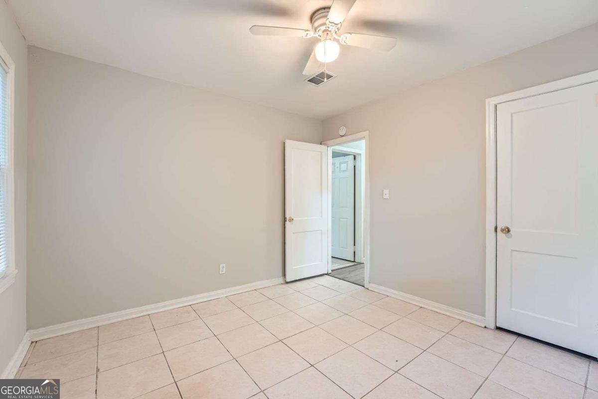 2275 Old Spring Road Smyrna - 17