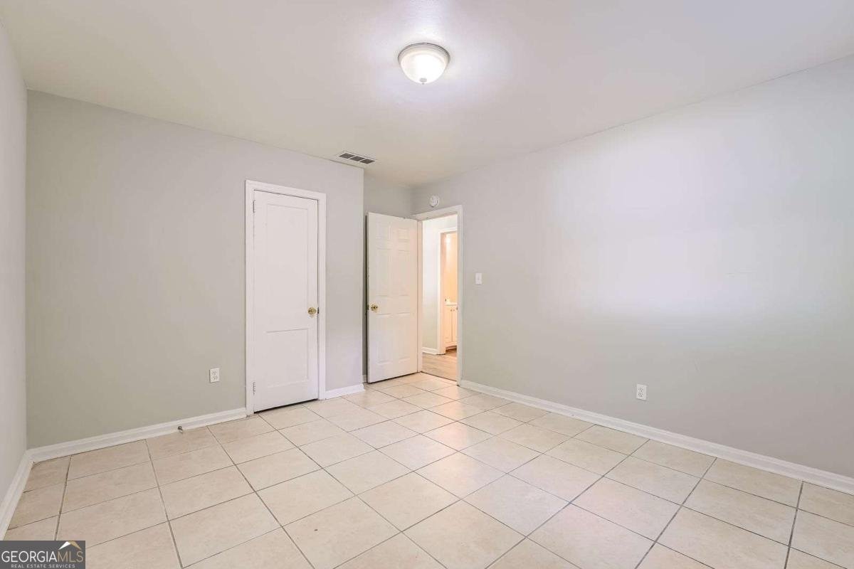 2275 Old Spring Road Smyrna - 21