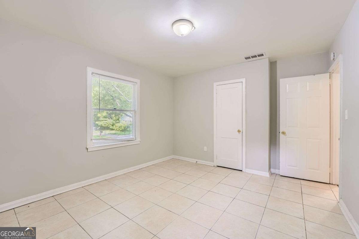 2275 Old Spring Road Smyrna - 23