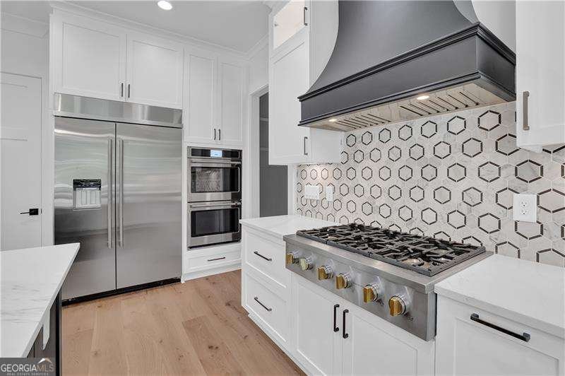 6107 Harleston Road Sandy Springs - 8