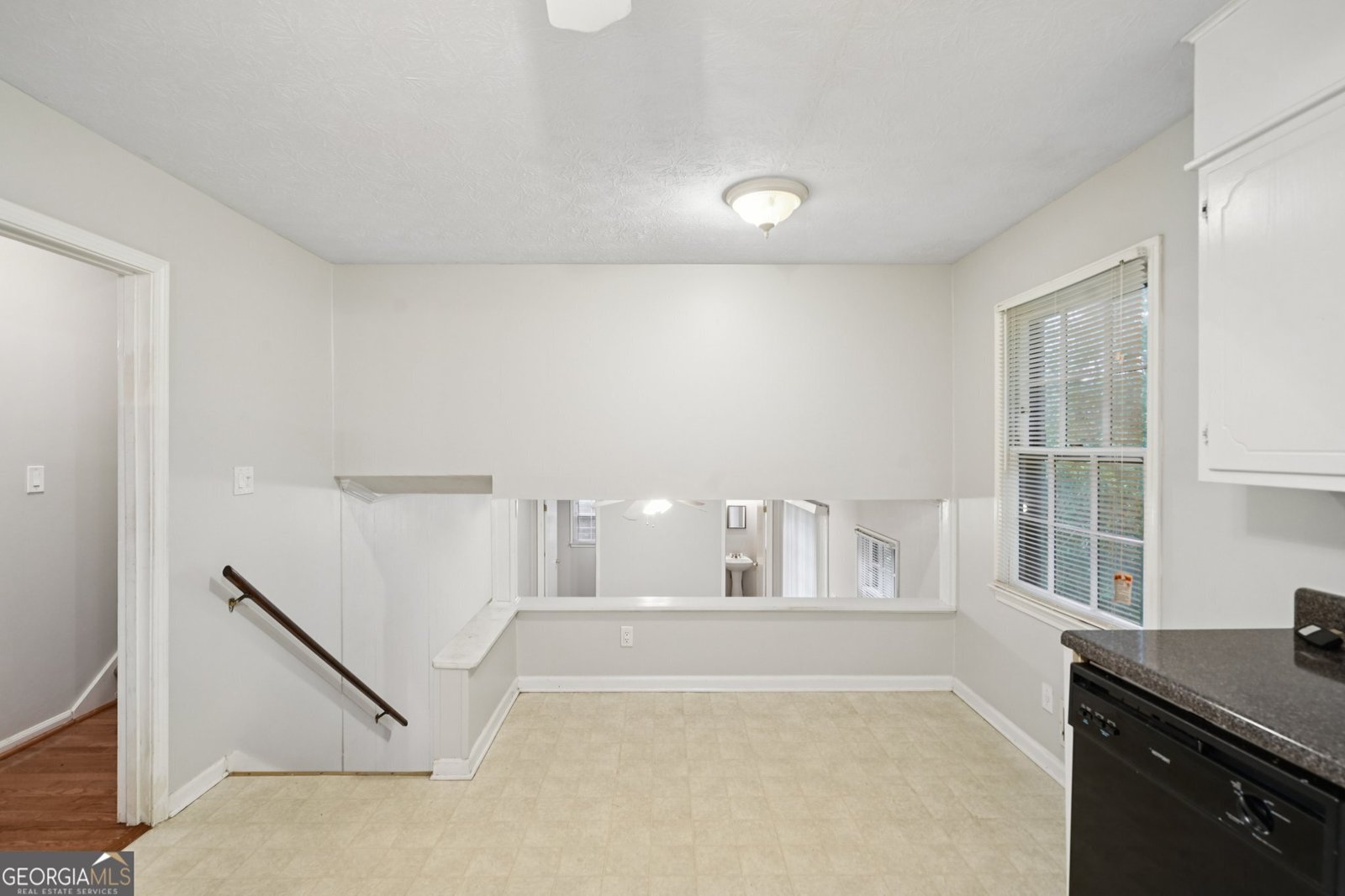 4238 Rue Saint Michel Stone Mountain - 13