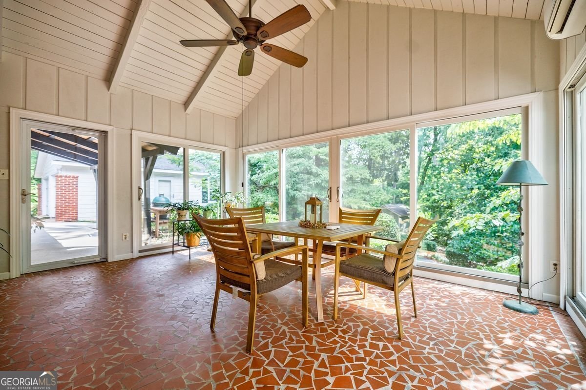 1130 Kingston Drive Atlanta - 29