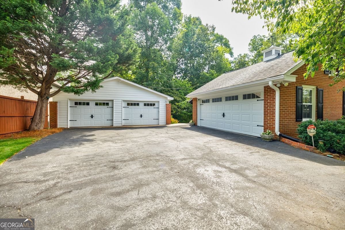 1130 Kingston Drive Atlanta - 40