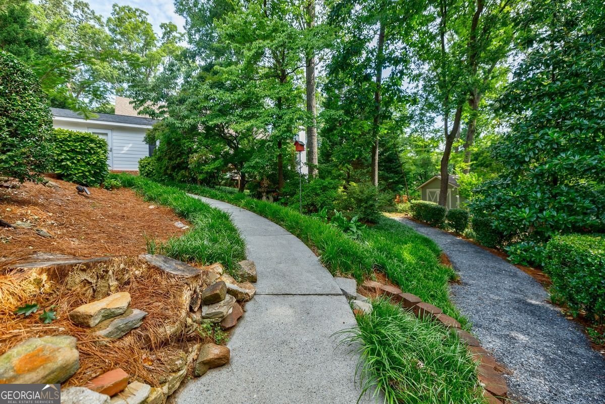 1130 Kingston Drive Atlanta - 60
