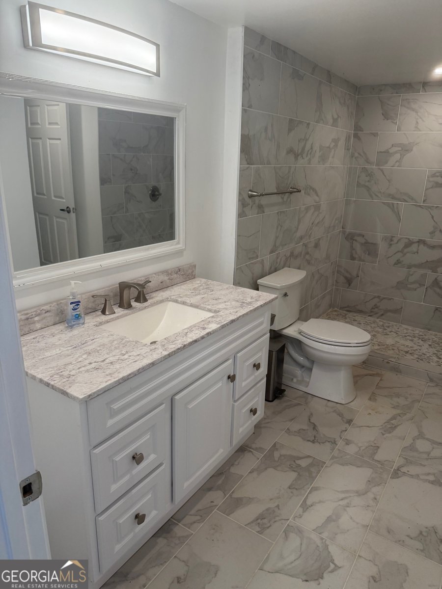 260 Remington Trail Ellenwood - 22
