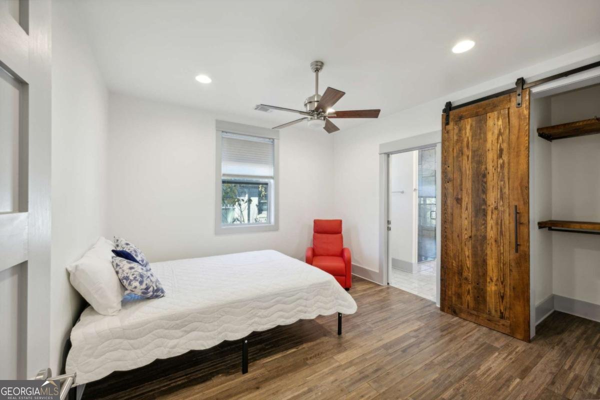 560 JOHN WESLEY DOBBS Avenue Atlanta - 26