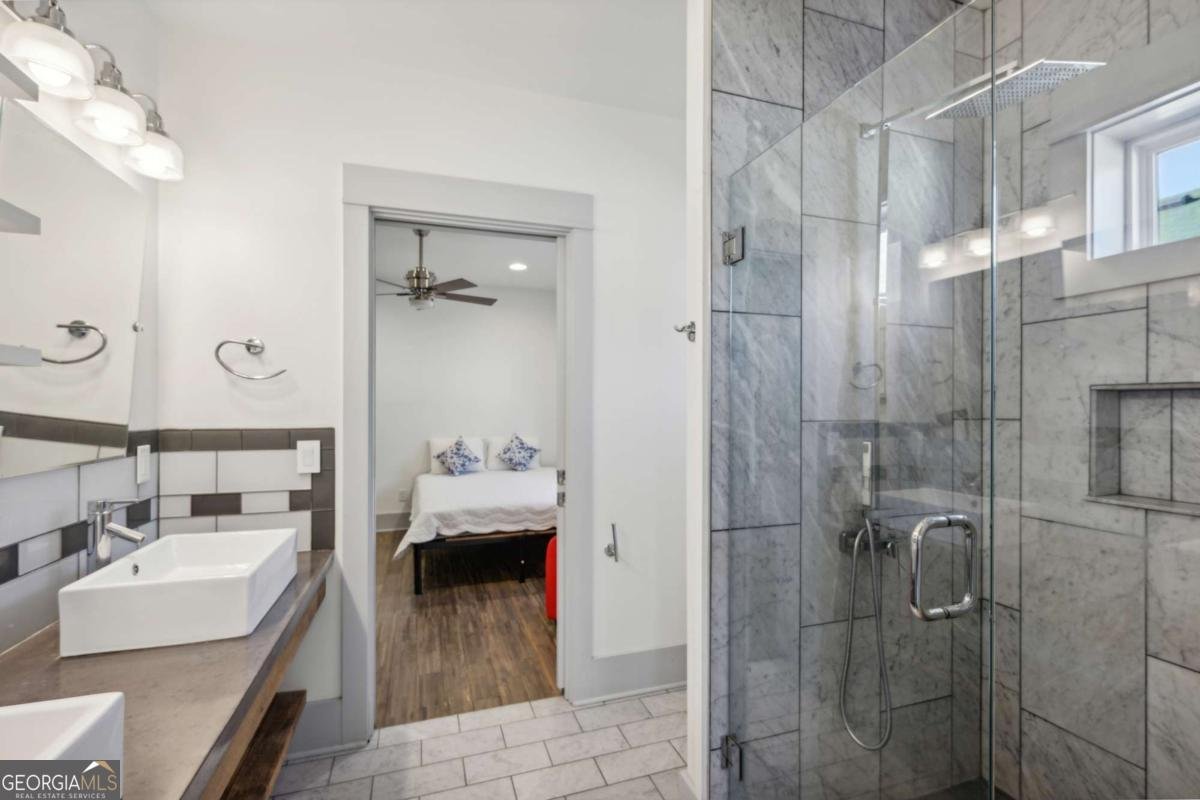 560 JOHN WESLEY DOBBS Avenue Atlanta - 30