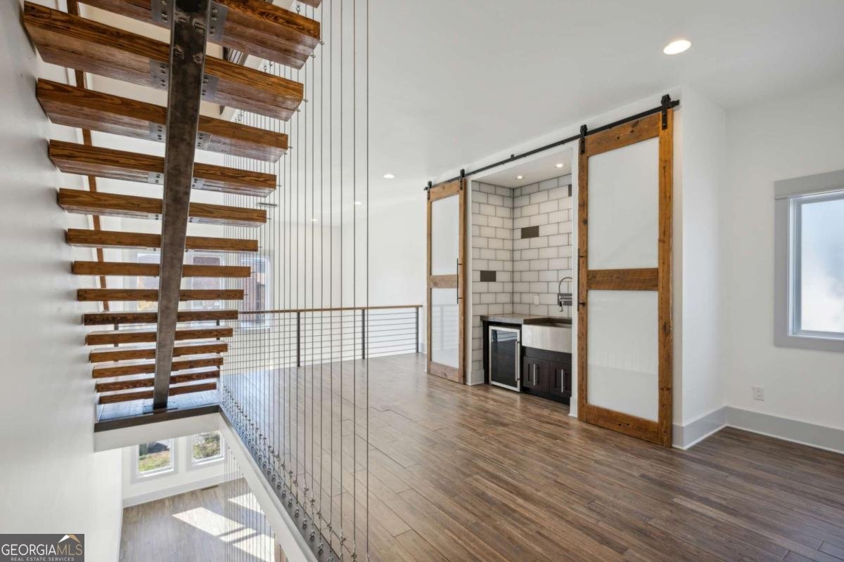 560 JOHN WESLEY DOBBS Avenue Atlanta - 32