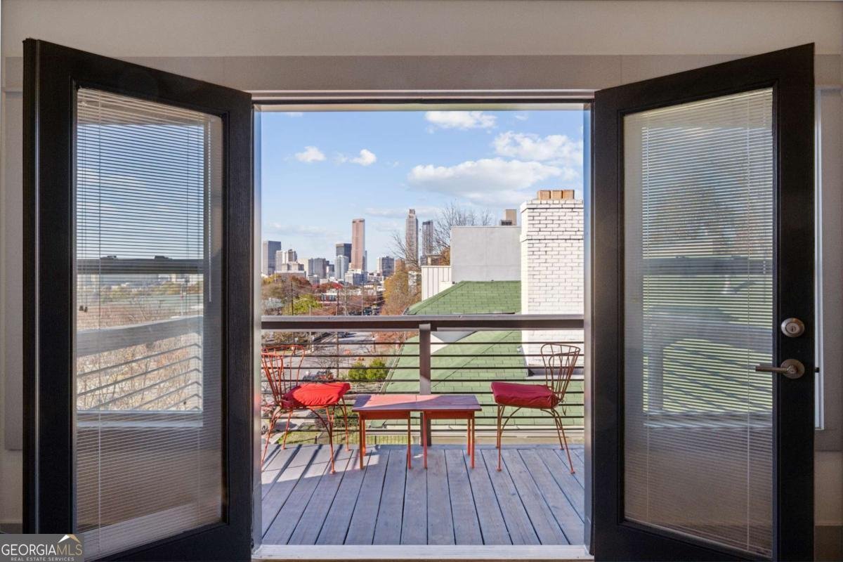 560 JOHN WESLEY DOBBS Avenue Atlanta - 36