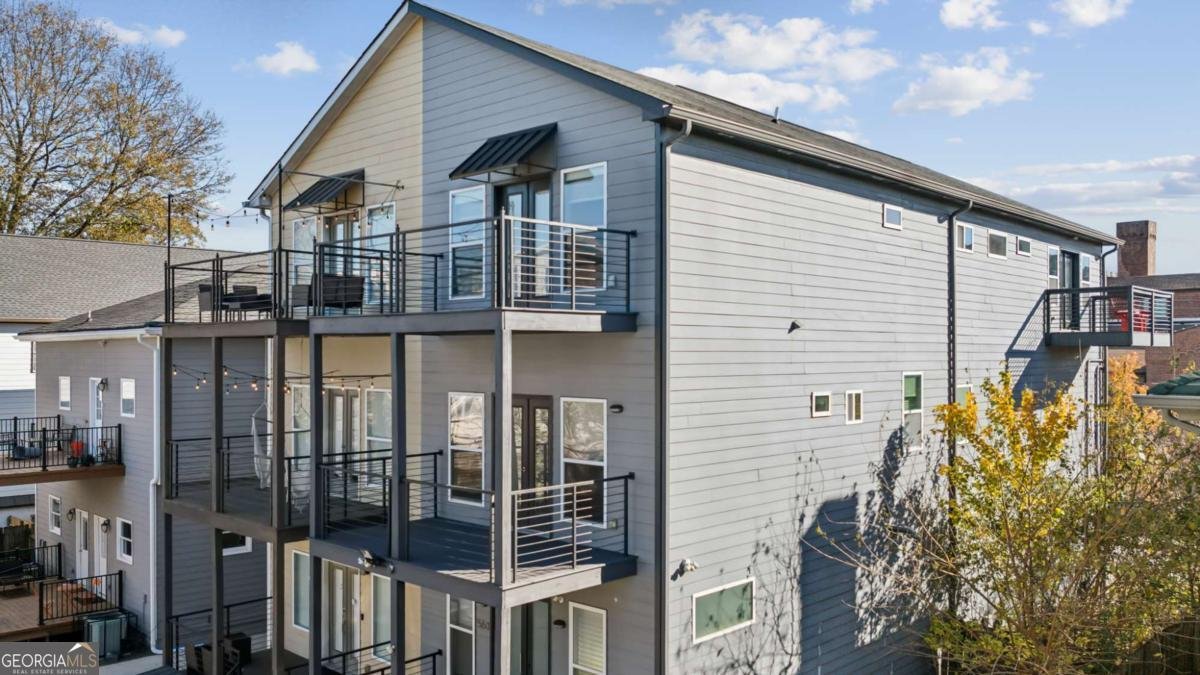 560 JOHN WESLEY DOBBS Avenue Atlanta - 5