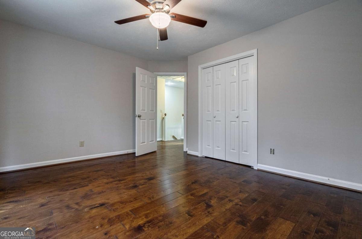 8895 Club River Drive Roswell - 32