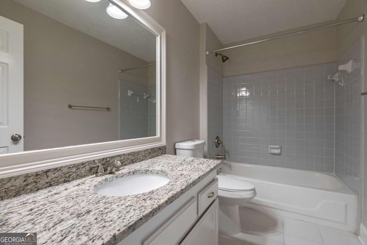 8895 Club River Drive Roswell - 36
