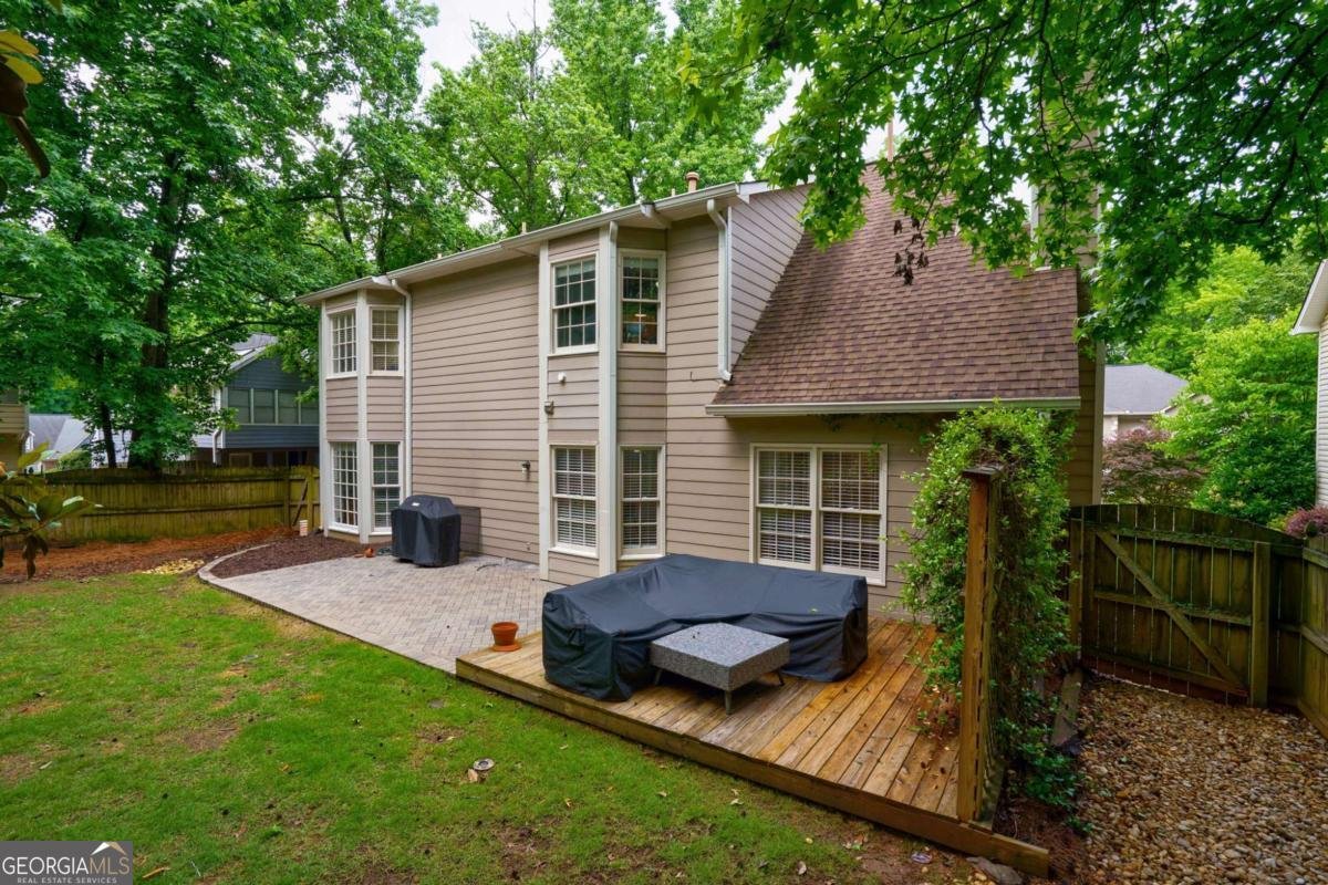 8895 Club River Drive Roswell - 44