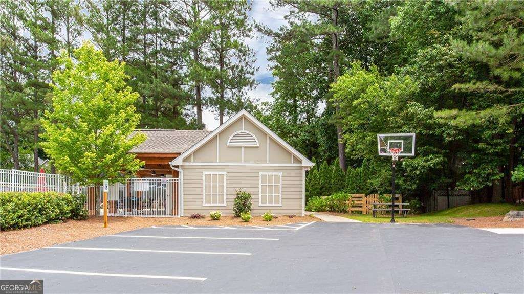 8895 Club River Drive Roswell - 53