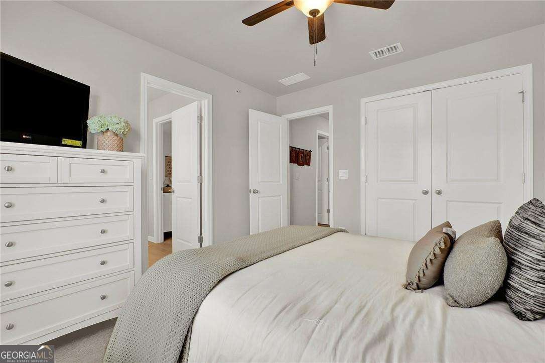 1086 Arrowlake Road Marietta - 34