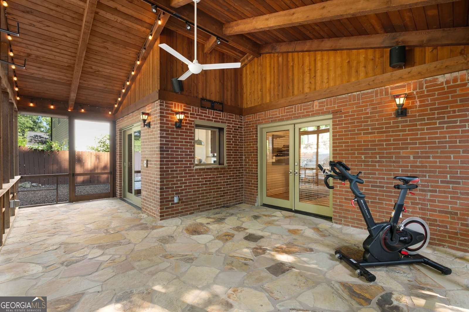999 Northrope Drive Atlanta - 33