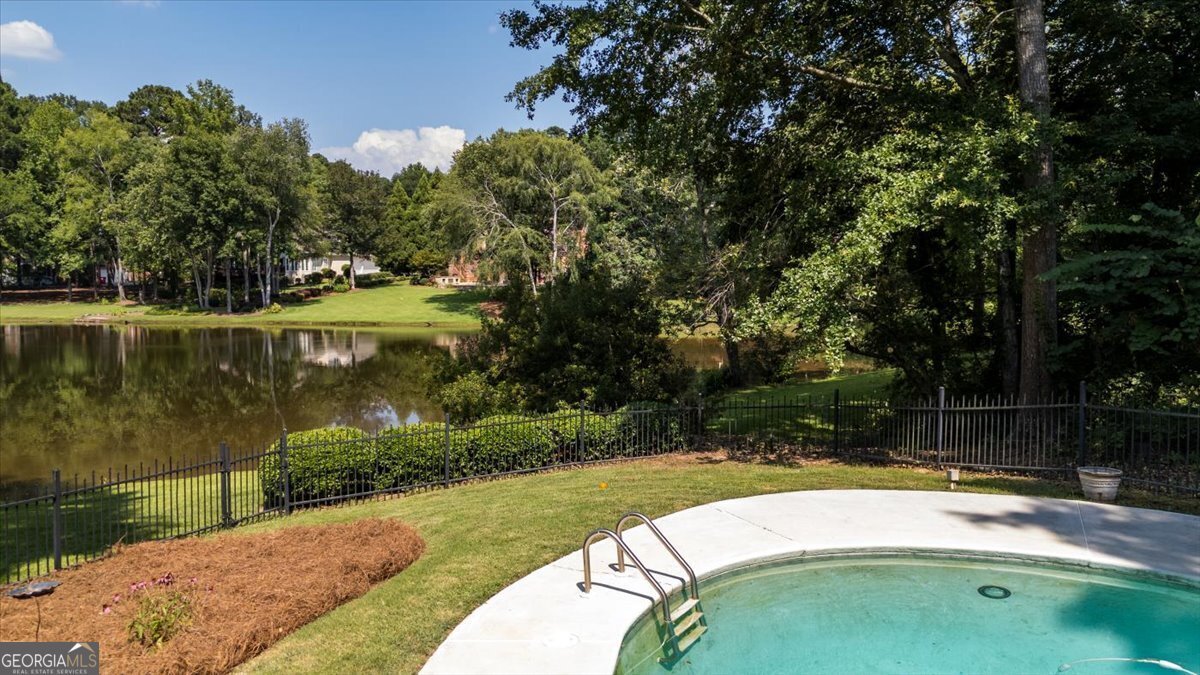 104 Lake Point Drive Macon - 4