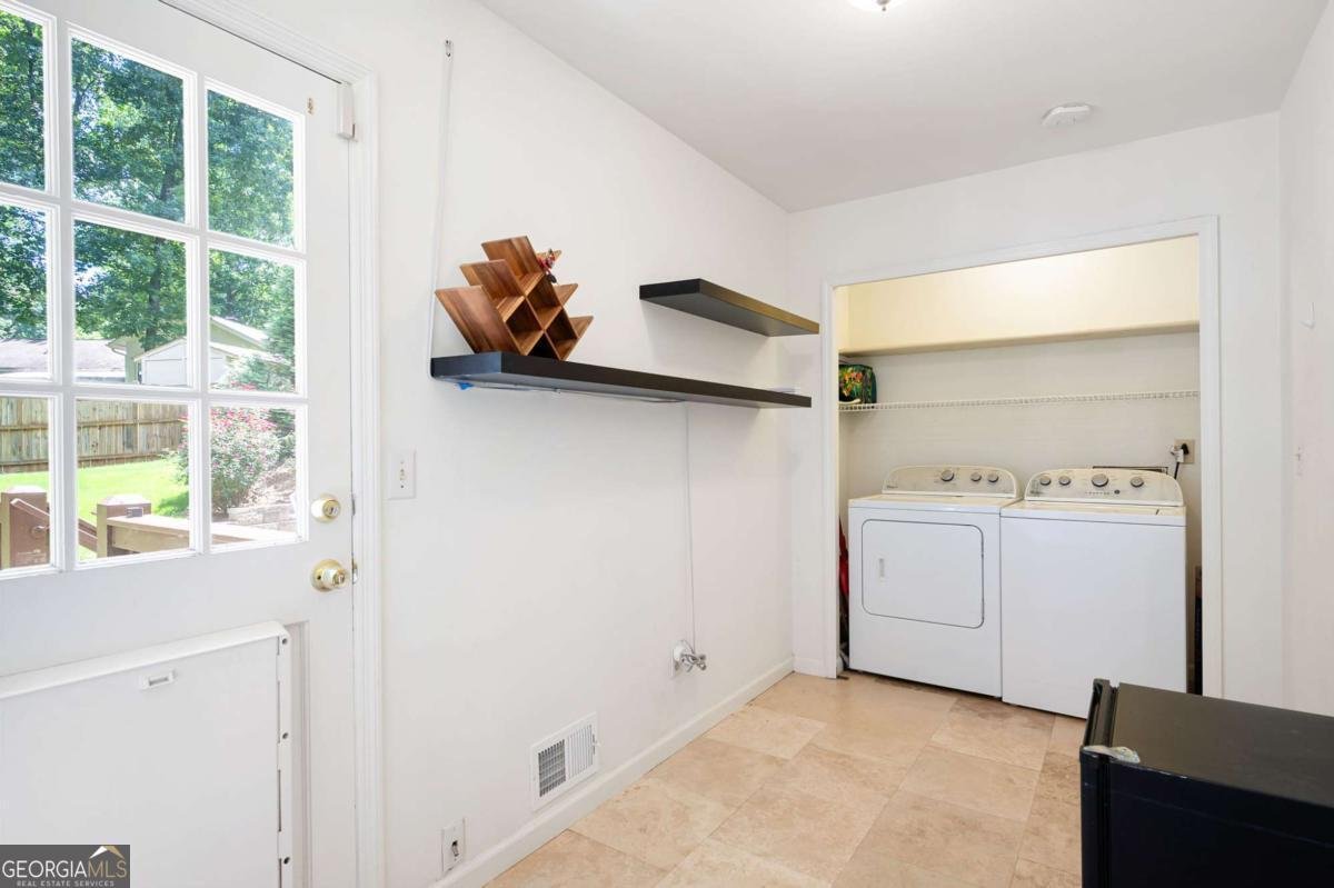 3830 CARLYLE Court Marietta - 20