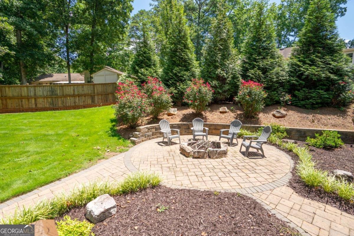 3830 CARLYLE Court Marietta - 33
