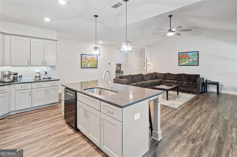 8864 ST ANDREWS Winston - 11