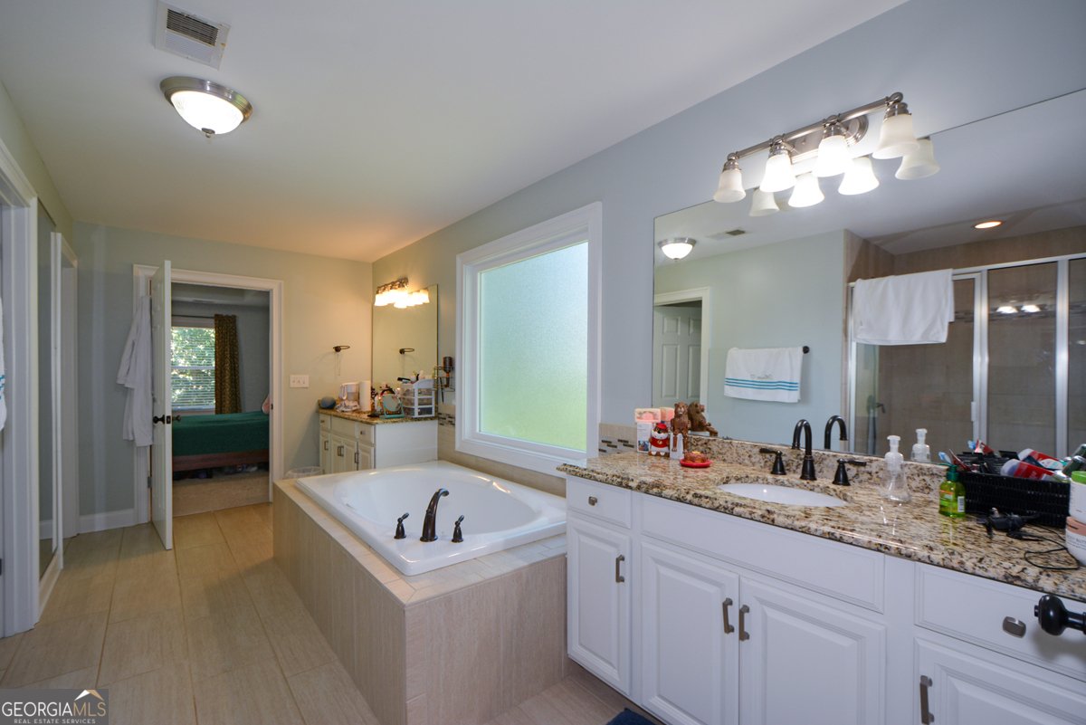 5657 Harbormist Drive Powder Springs - 33
