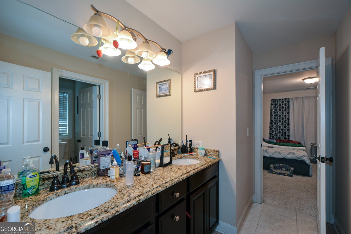 5657 Harbormist Drive Powder Springs - 45