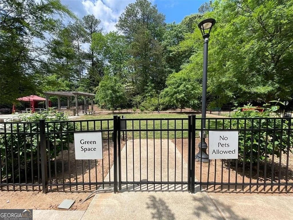 795 Hammond Drive Atlanta - 40