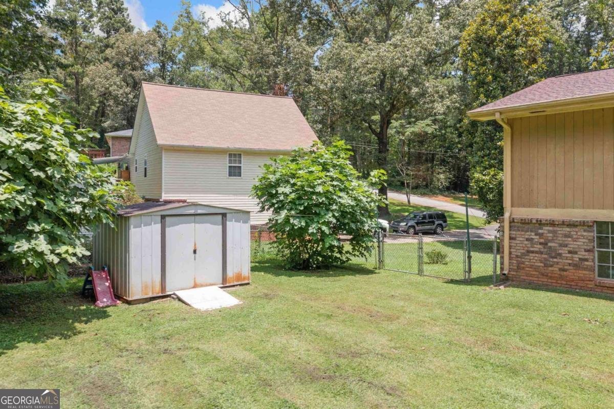 3838 Chattahoochee Drive Douglasville - 27