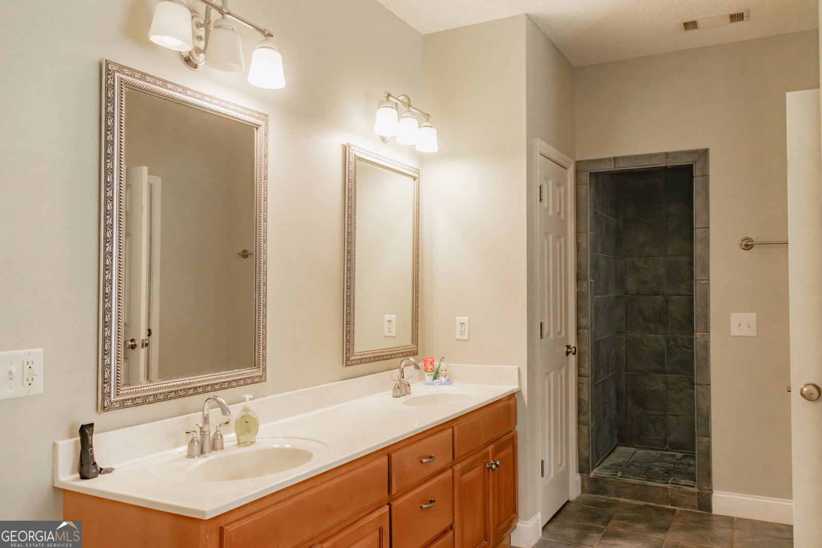 7268 Banks Dairy Road Statesboro - 38