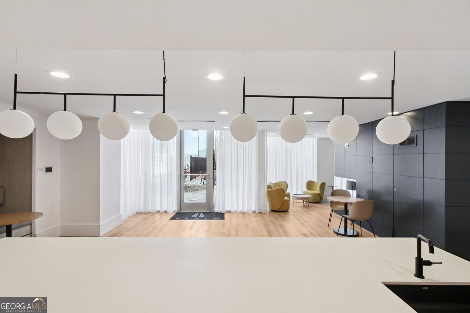 3324 Peachtree Road Atlanta - 23