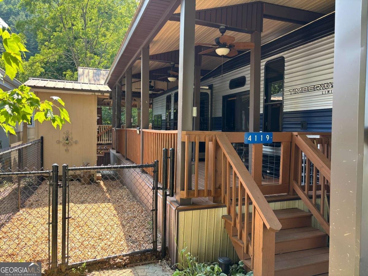 4119 Riverbank Run Hiawassee - 46