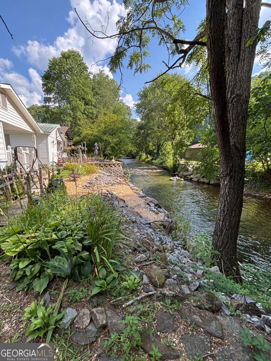4119 Riverbank Run Hiawassee - 53