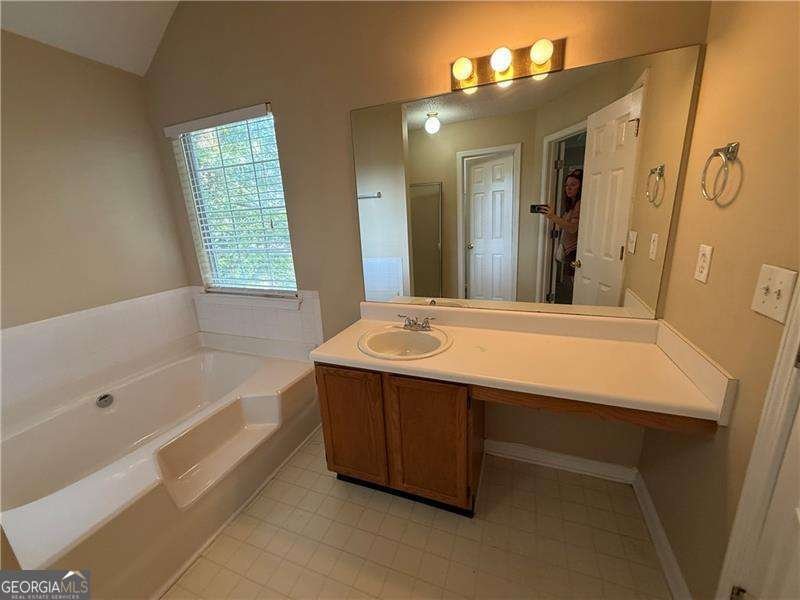 2237 Rocksram Court Buford - 12