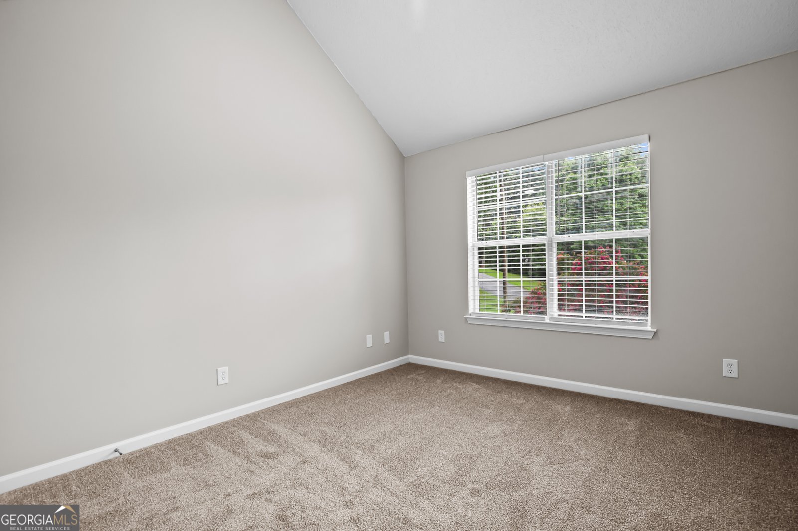 2237 Rocksram Court Buford - 31