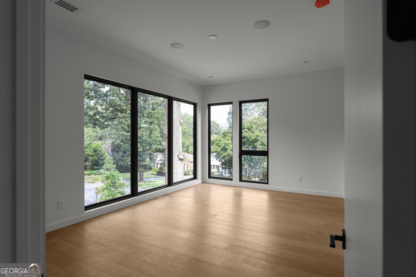 3566 Cantrell Road Atlanta - 46